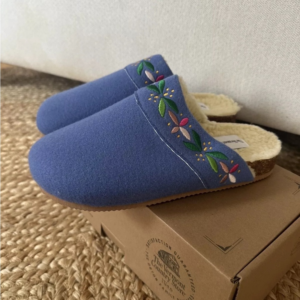 Brand New! The Vermont Country Store, Women's Blue Felted Slipper Clogs Size 7